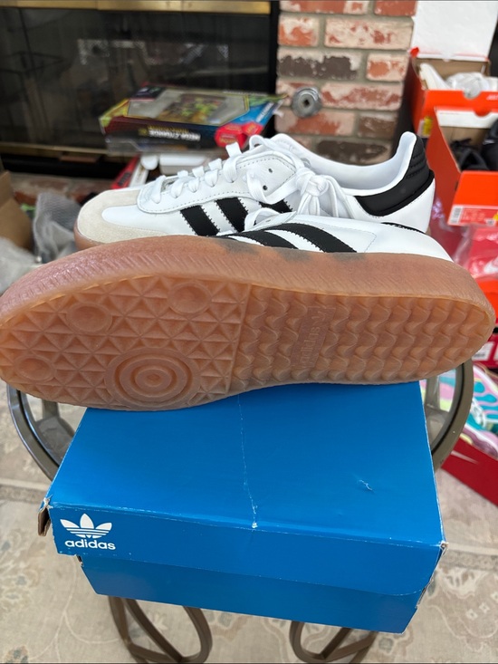 Adidas Sambae | Women Women’s Adidas Sambae Black White Sneakers with Gum Sole JI1349 (Select Size)